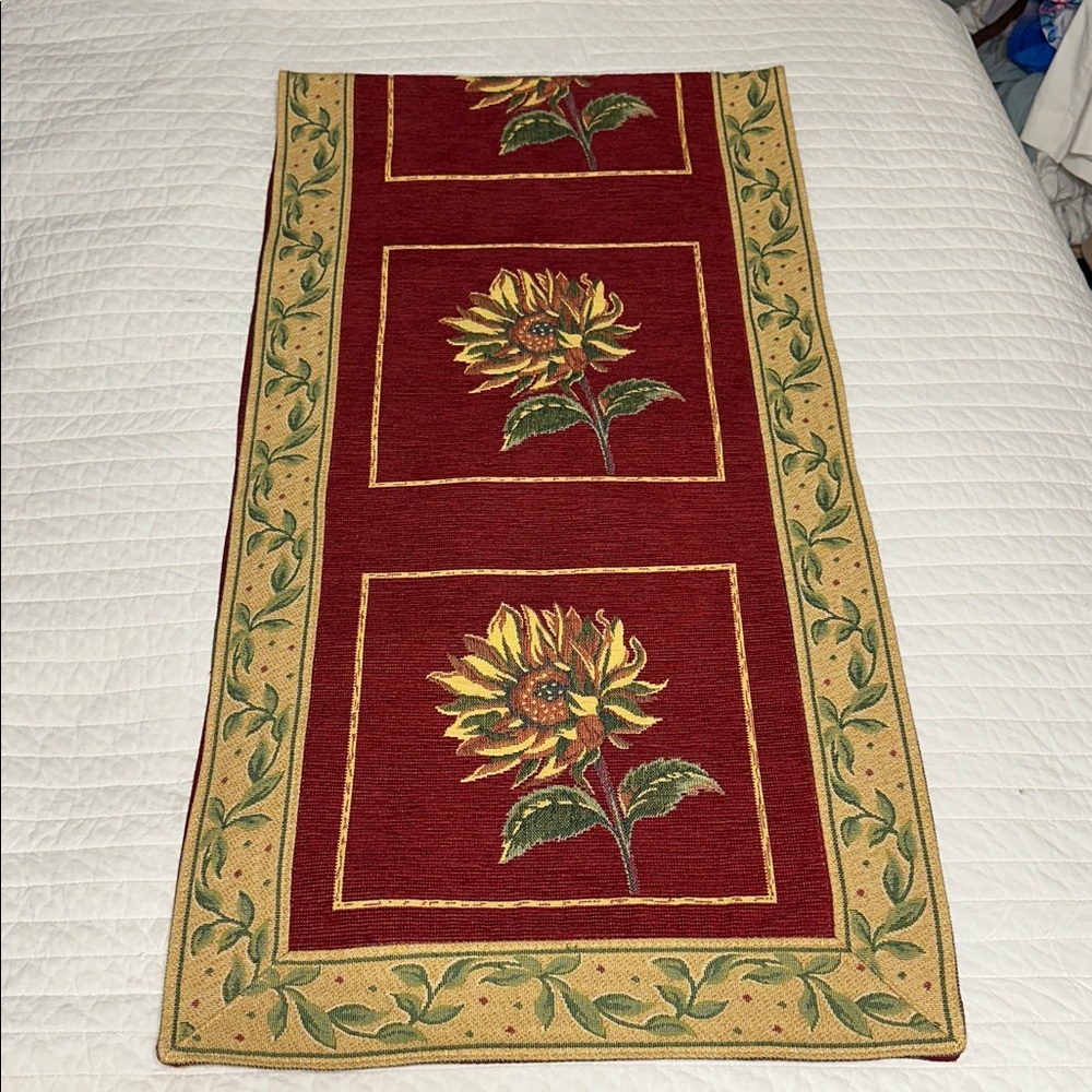 sunflower vintage tapestry table runner red yellow green 18" x 68" preowned